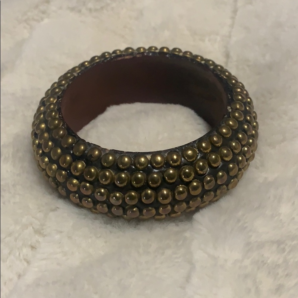 Wooden circular bracelet